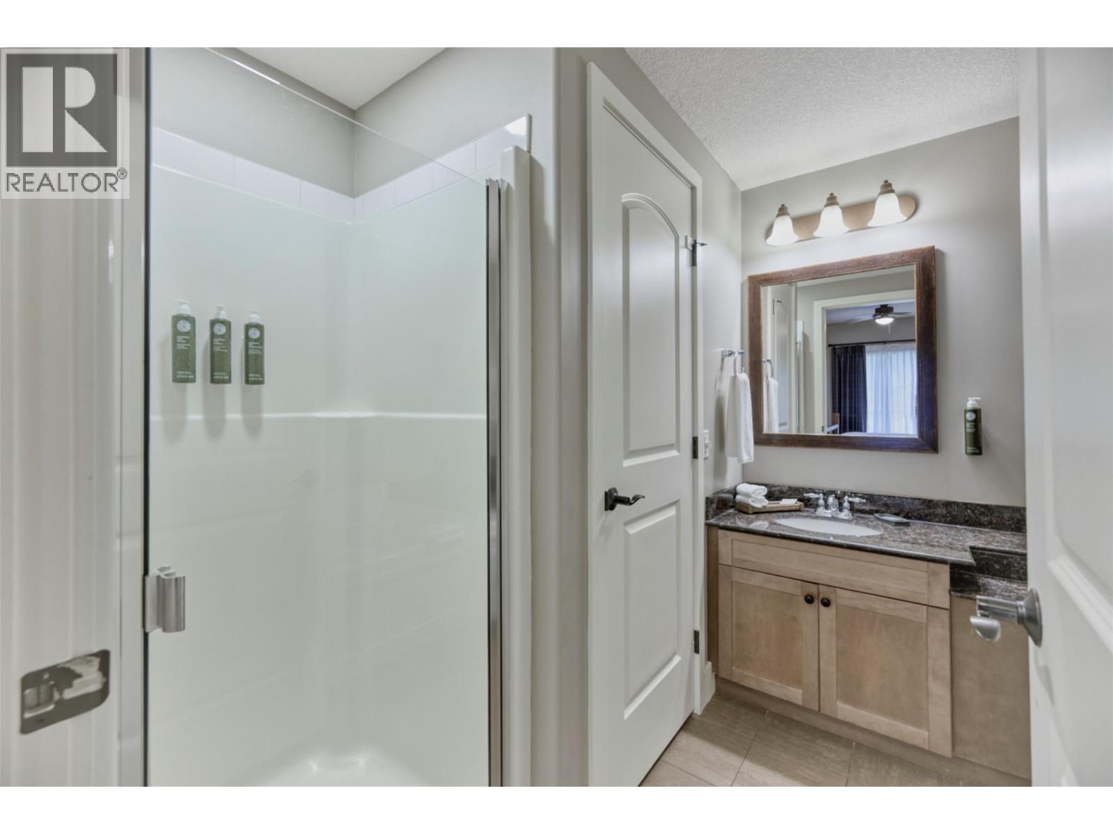 1200 Rancher Creek Road Unit# 236C, Osoyoos, BC - Indoor Photo Showing Bathroom