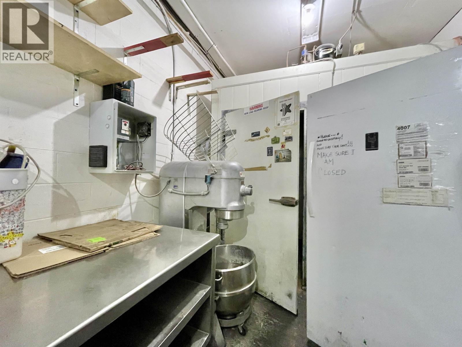 2 292 Gower Point Road, Gibsons, BC