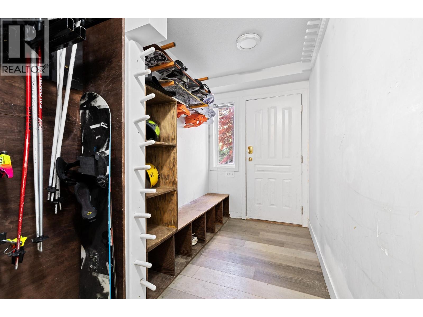 7475 Porcupine Road Unit# 3, Big White, BC - Indoor Photo Showing Other Room