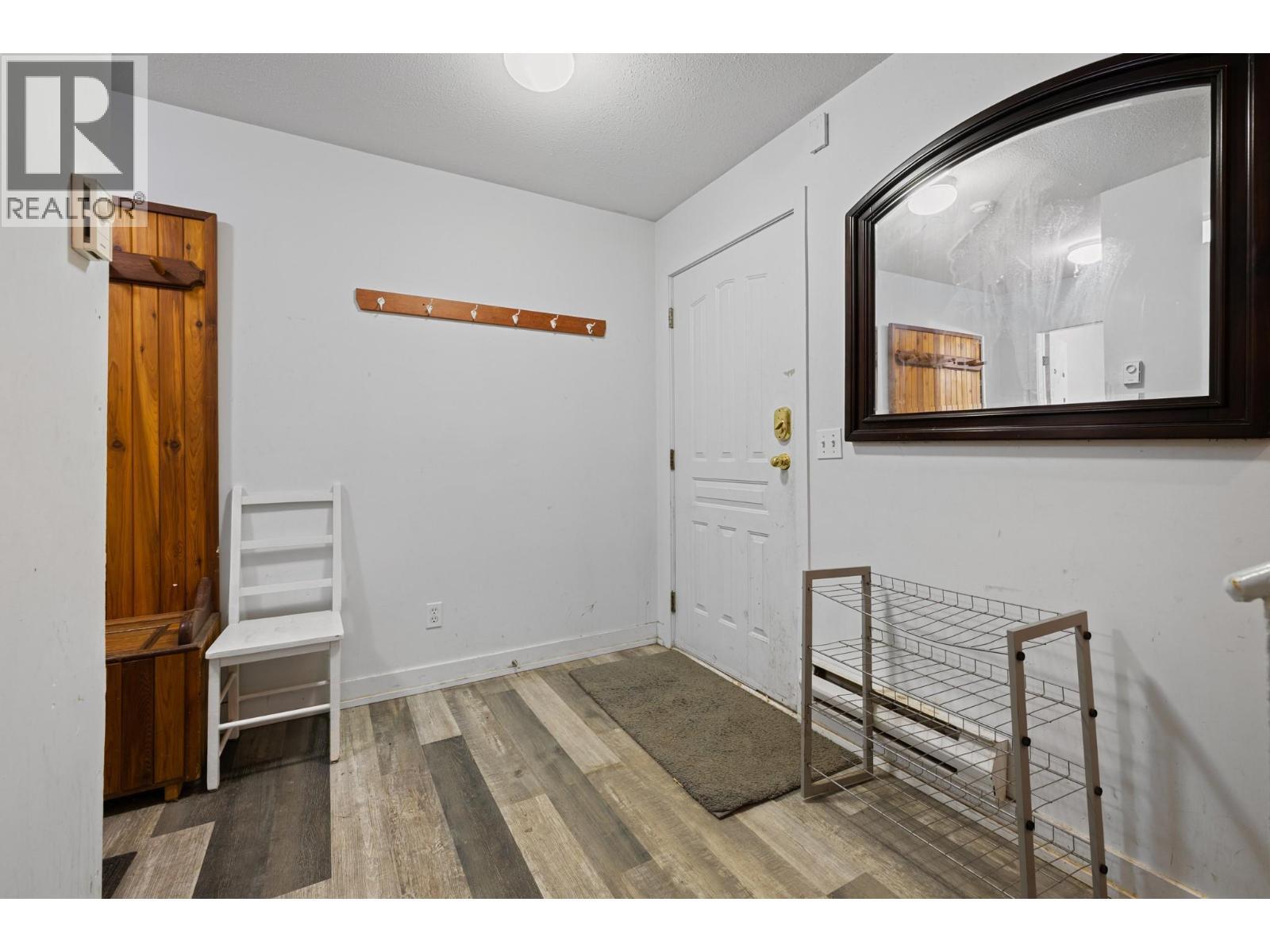 7475 Porcupine Road Unit# 3, Big White, BC - Indoor Photo Showing Other Room