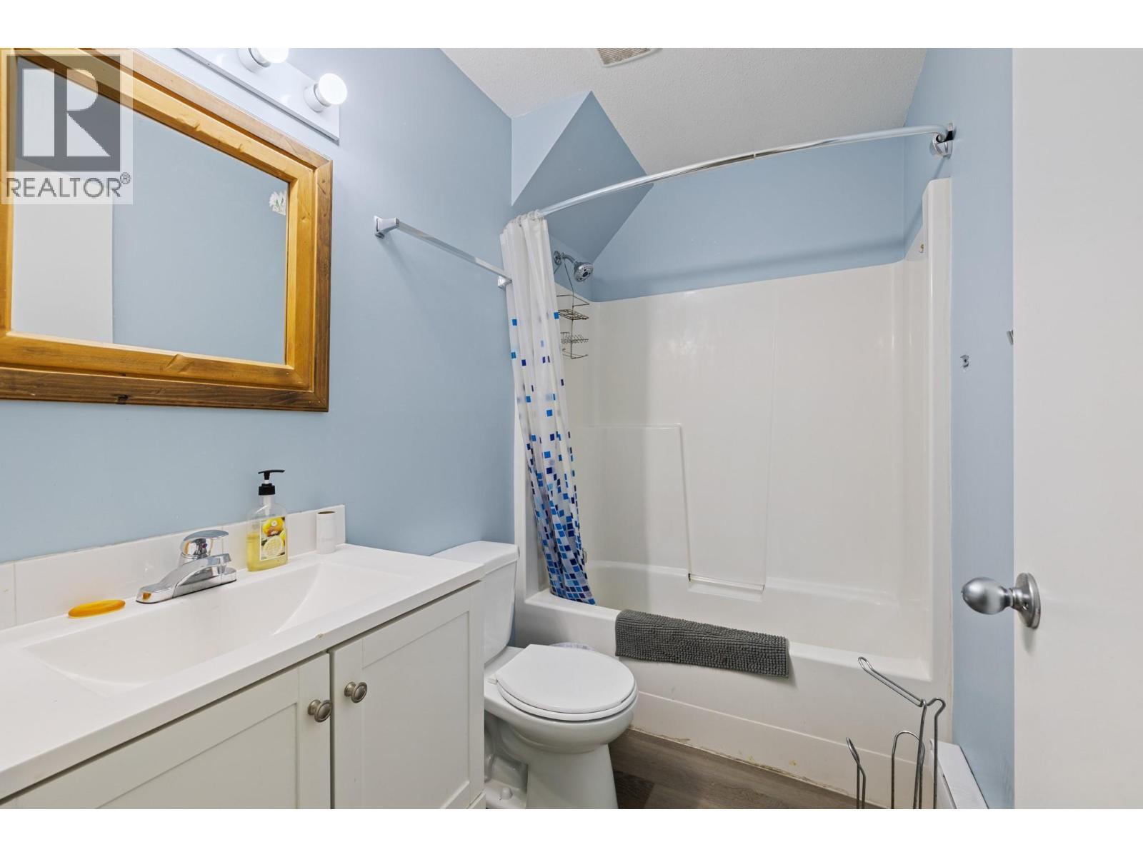 7475 Porcupine Road Unit# 3, Big White, BC - Indoor Photo Showing Bathroom
