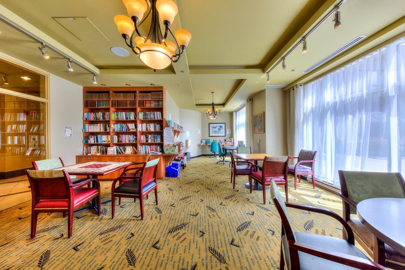 Salle communautaire - 930-25 Prom. Des Îles, Laval (Chomedey), QC - Indoor Photo Showing Dining Room