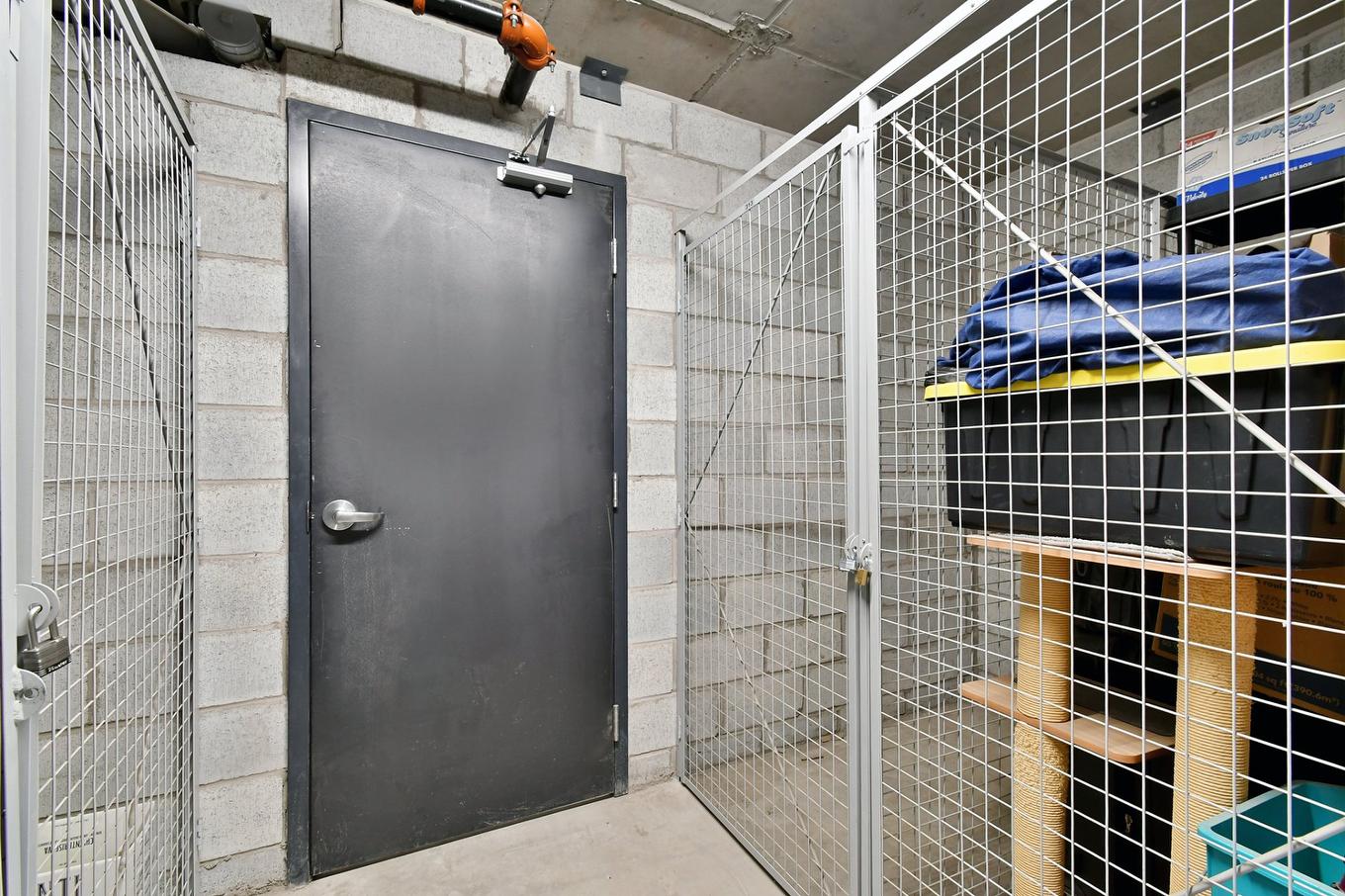 Storage - 211-1431 Av. De La Gare, Mascouche, QC - Indoor