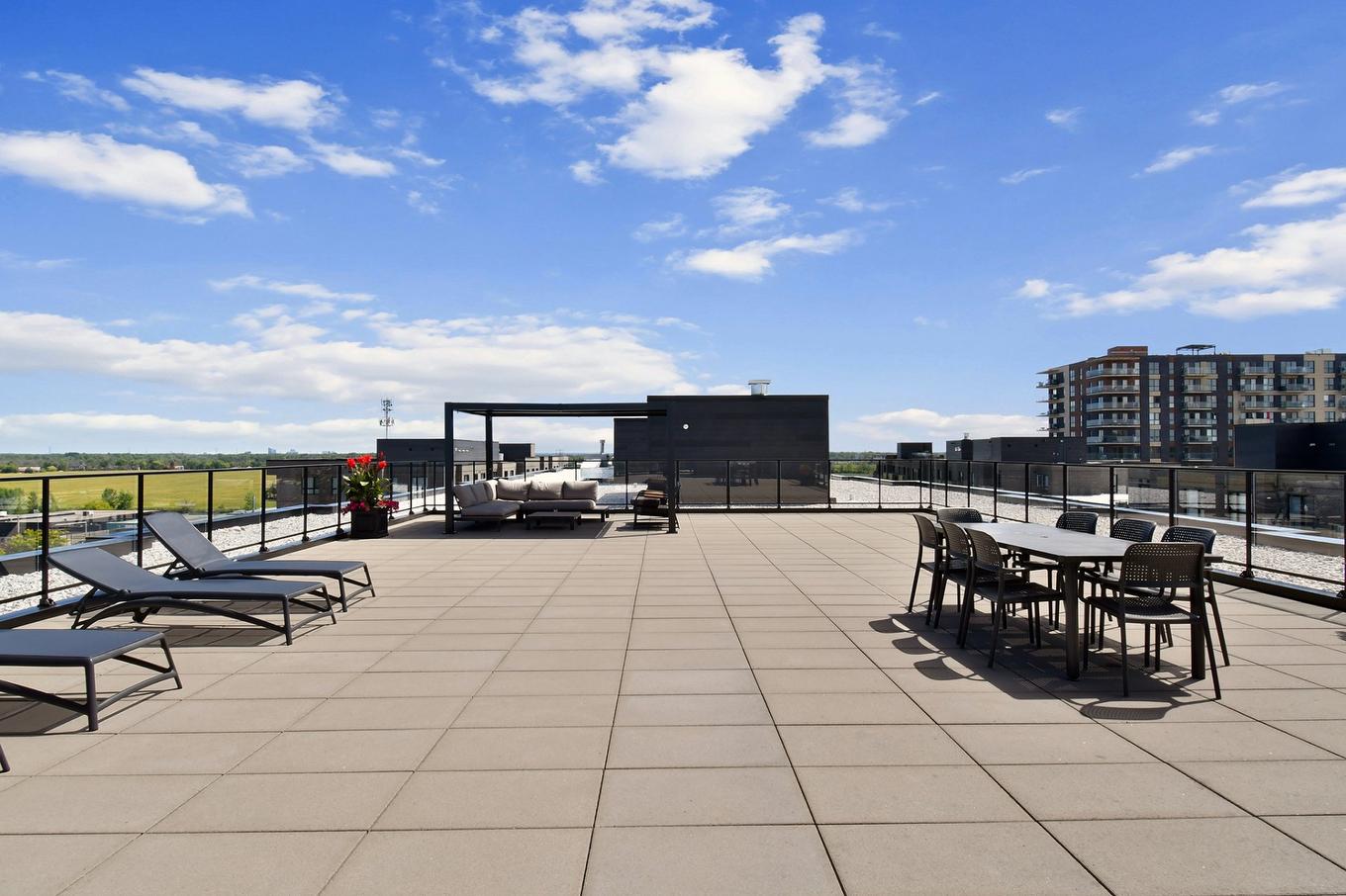 Patio - 211-1431 Av. De La Gare, Mascouche, QC - Outdoor With View