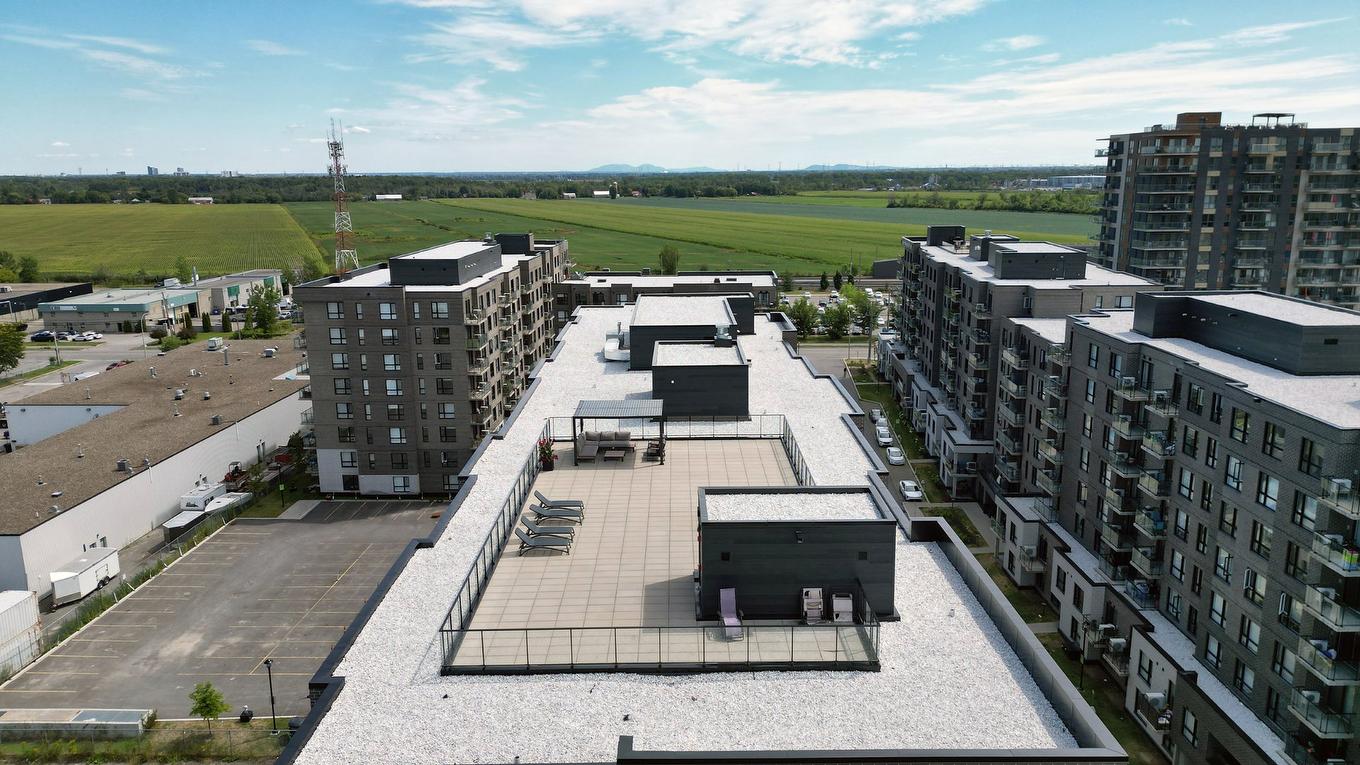 Patio - 211-1431 Av. De La Gare, Mascouche, QC - Outdoor With View