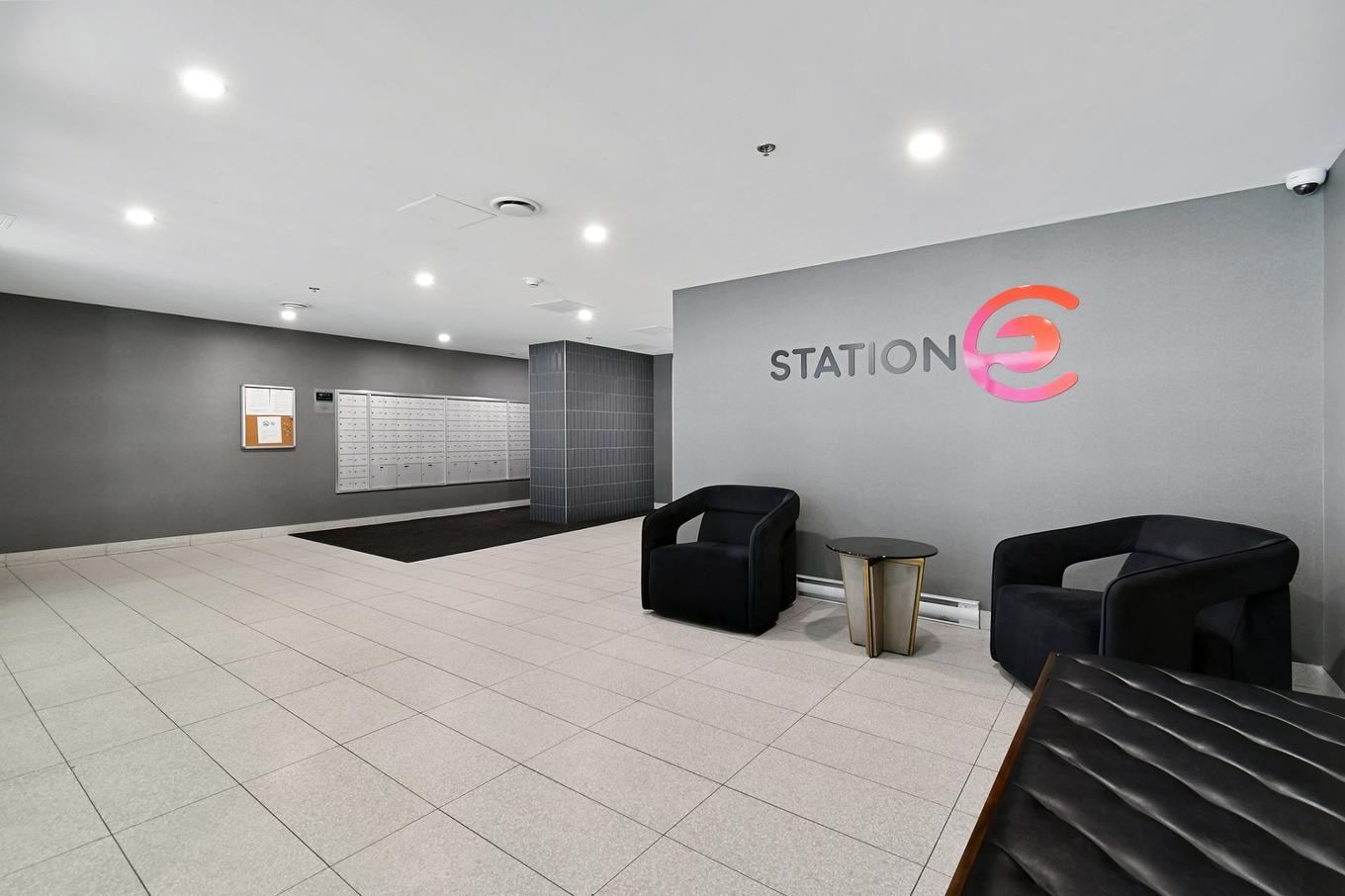 Hall - 211-1431 Av. De La Gare, Mascouche, QC - Indoor