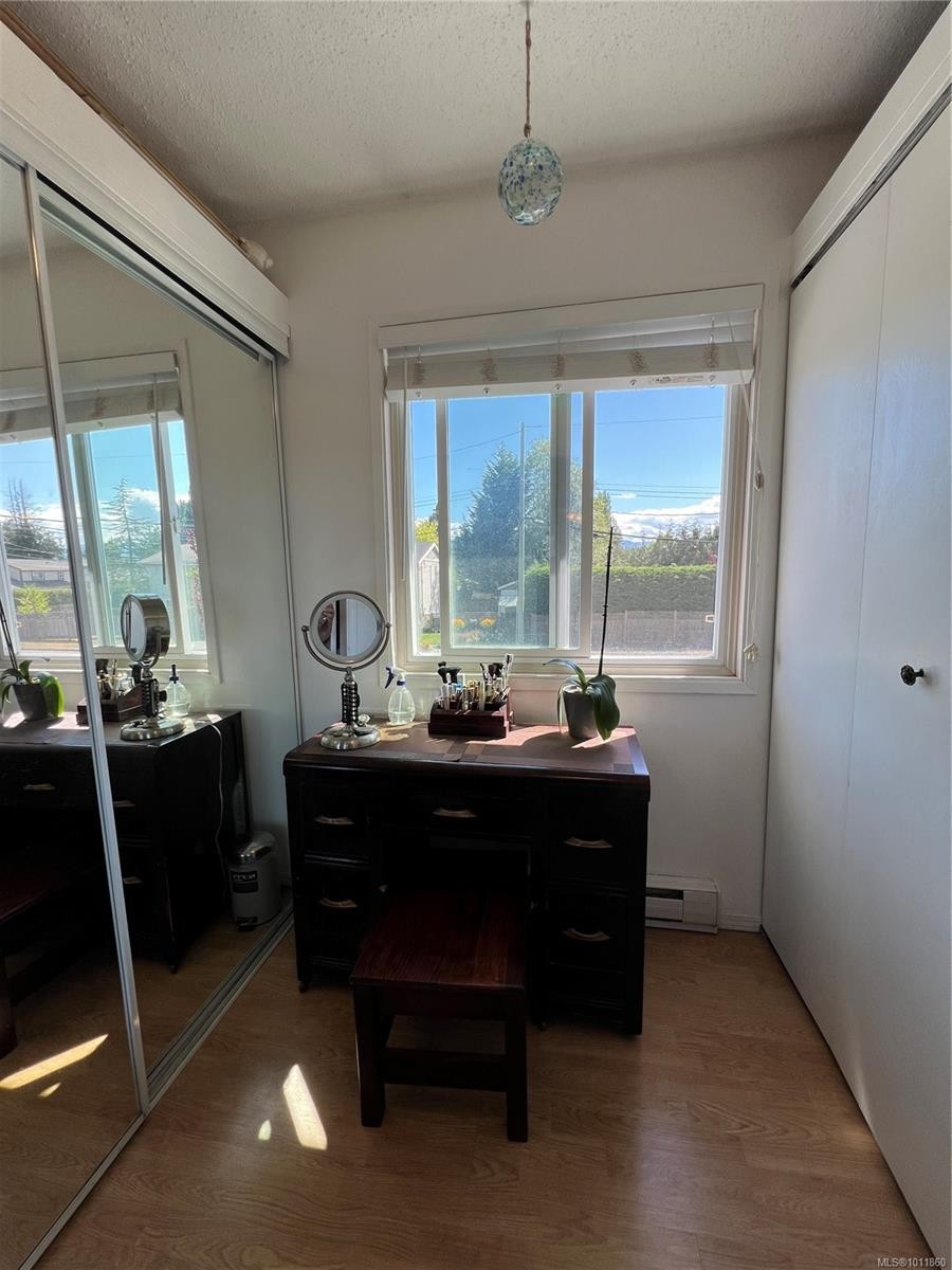 539 Rowan Ave, Parksville, BC