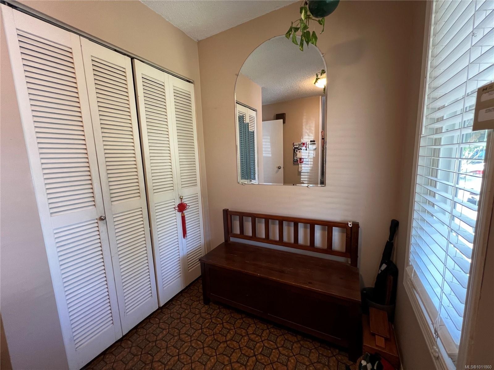 539 Rowan Ave, Parksville, BC