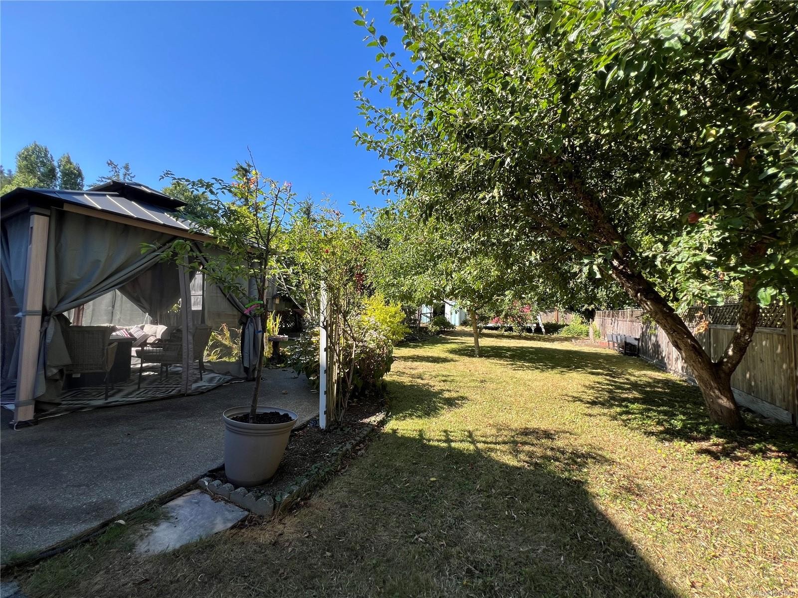 539 Rowan Ave, Parksville, BC