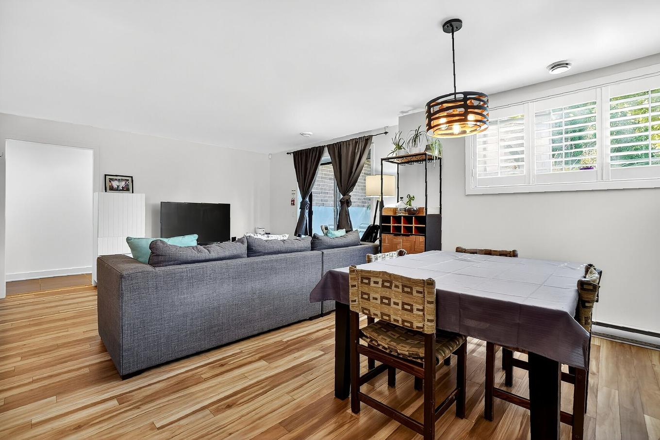 Dining room - 001-3661 Rue Fernand-Flipot, Longueuil (Saint-Hubert), QC - Indoor