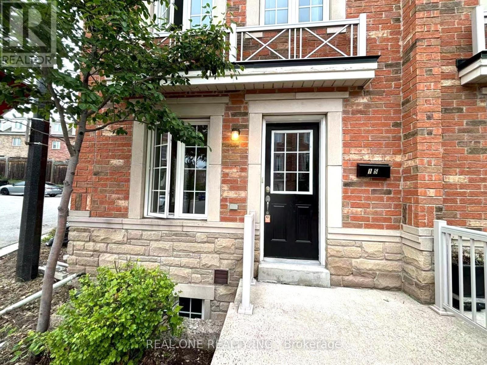 15 Adam Oates Heights, Toronto, ON - Outdoor