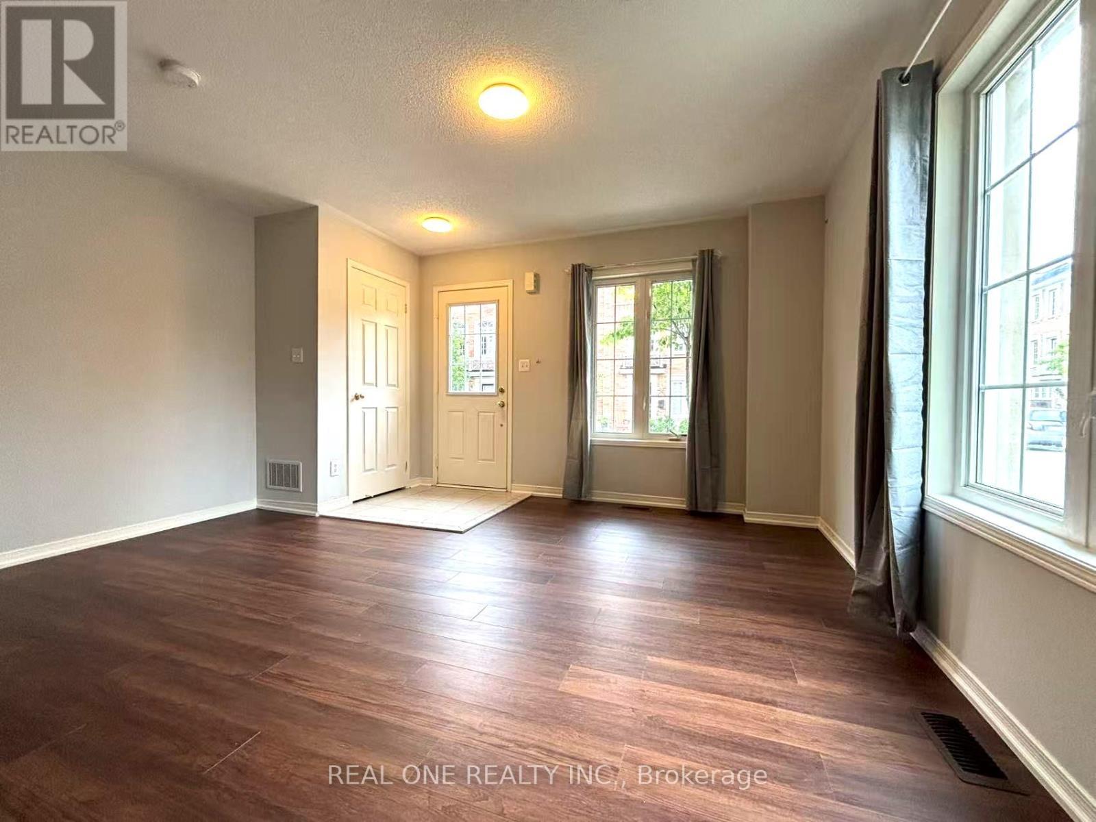 15 Adam Oates Heights, Toronto, ON - Indoor Photo Showing Other Room