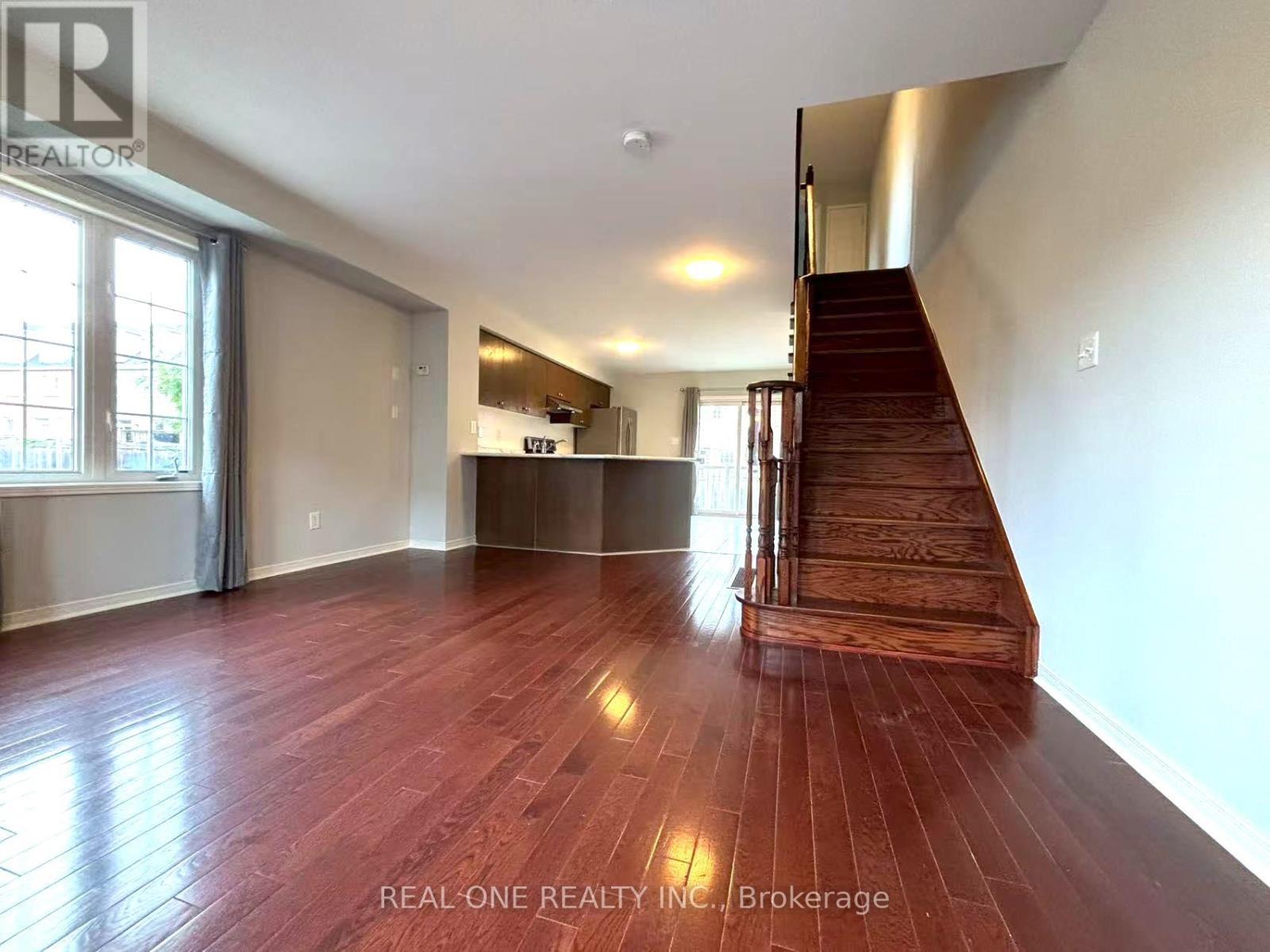 15 Adam Oates Heights, Toronto, ON - Indoor Photo Showing Other Room