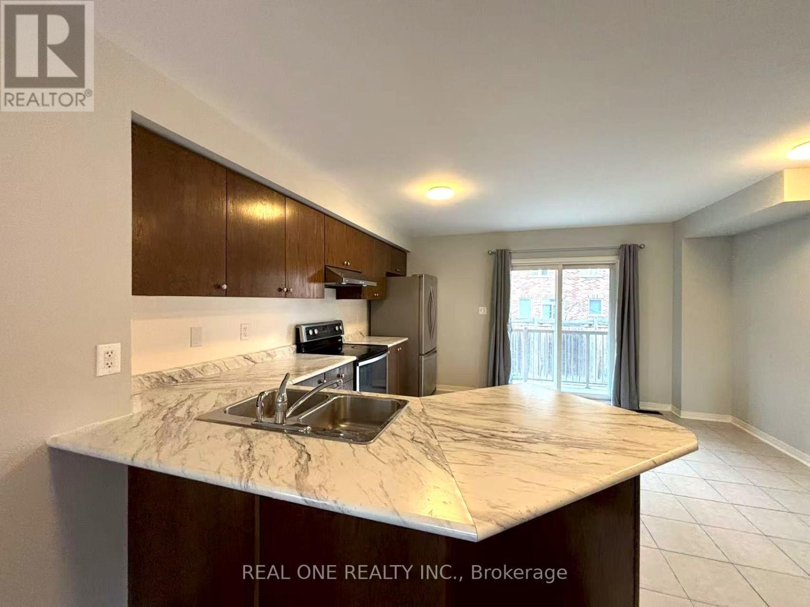 15 Adam Oates Heights, Toronto, ON - Indoor Photo Showing Kitchen With Double Sink