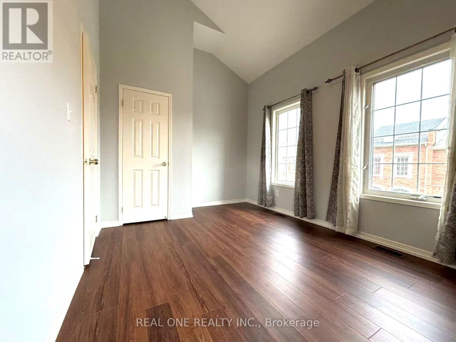 15 Adam Oates Heights, Toronto, ON - Indoor Photo Showing Other Room