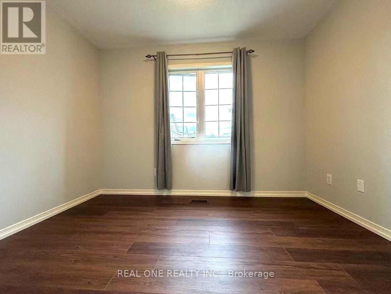 15 Adam Oates Heights, Toronto, ON - Indoor Photo Showing Other Room