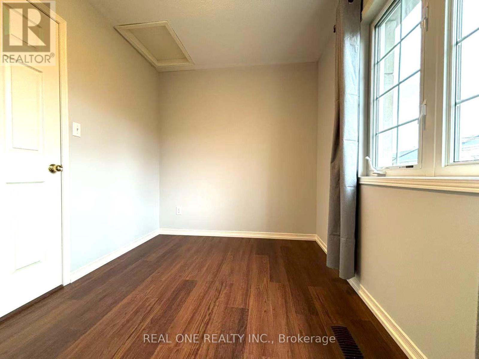 15 Adam Oates Heights, Toronto, ON - Indoor Photo Showing Other Room