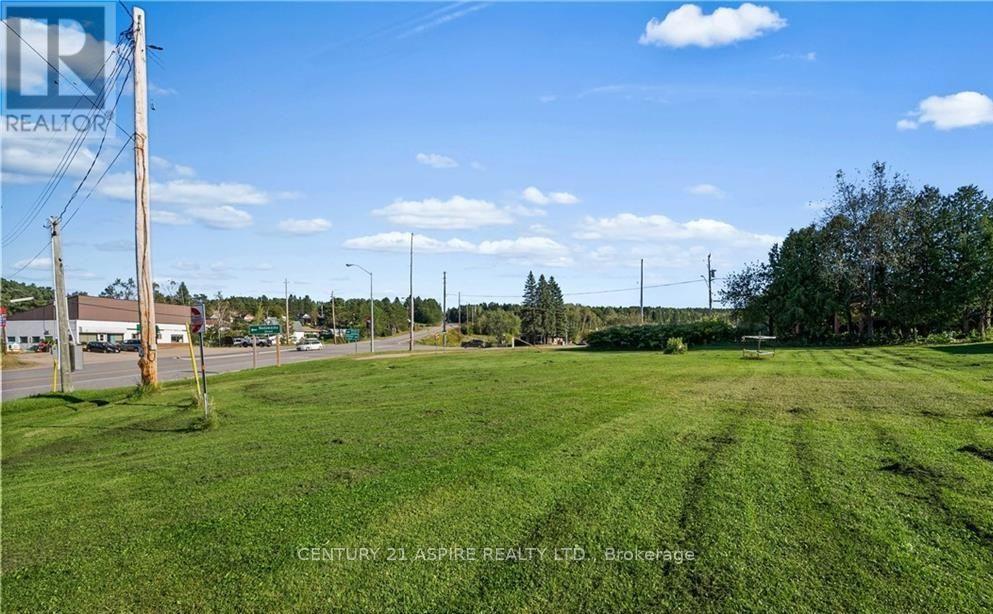00 Pcl 36-1 Sec 36M220 Highway, South Algonquin, ON