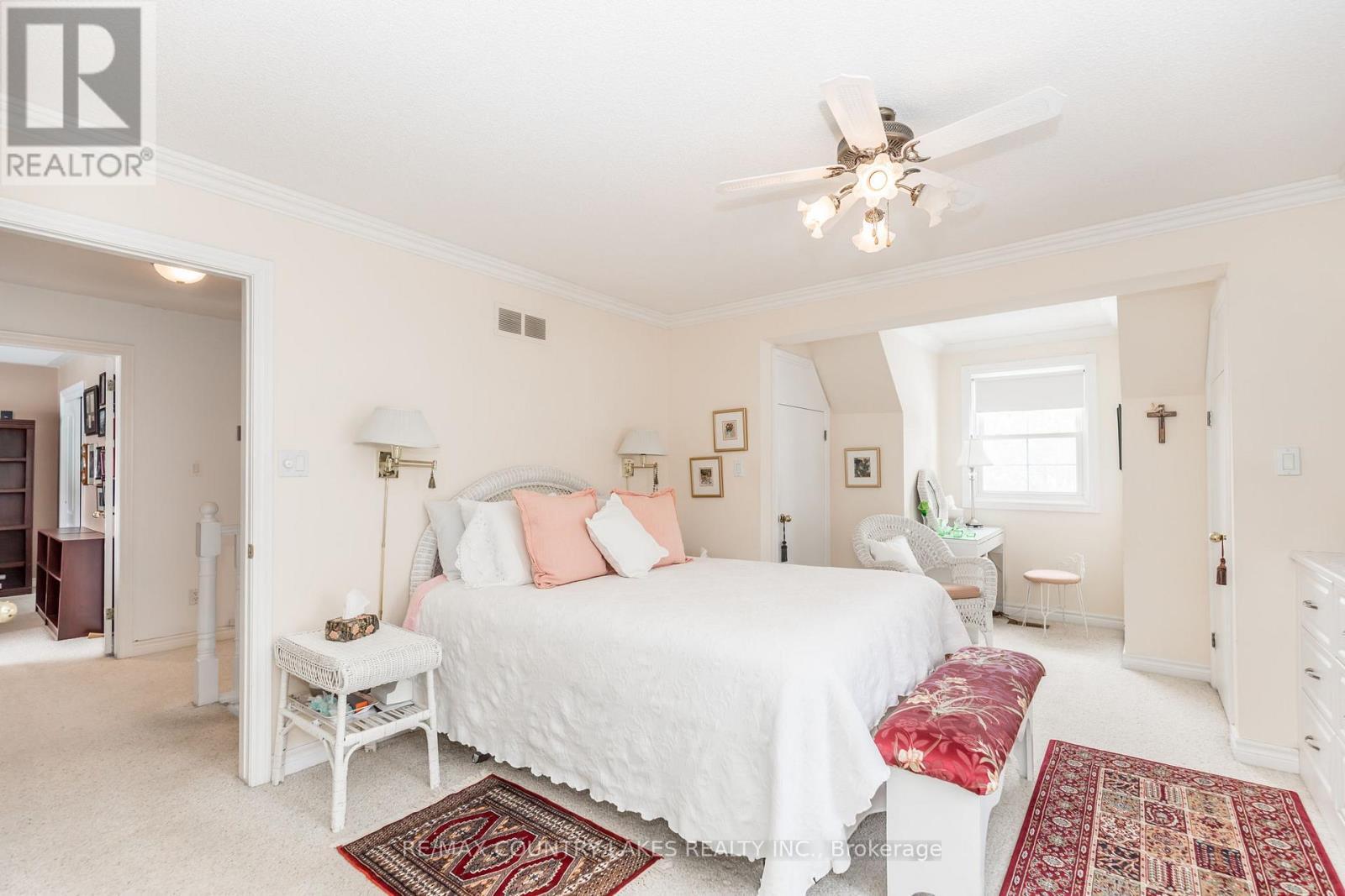98 Turtle Path, Ramara, ON - Indoor Photo Showing Bedroom