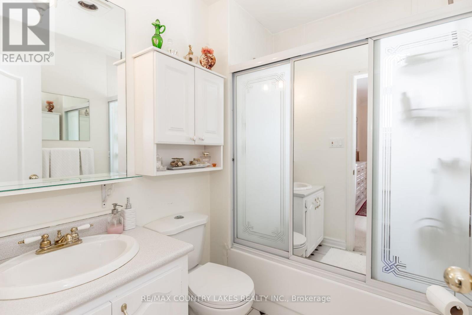 98 Turtle Path, Ramara, ON - Indoor Photo Showing Bathroom