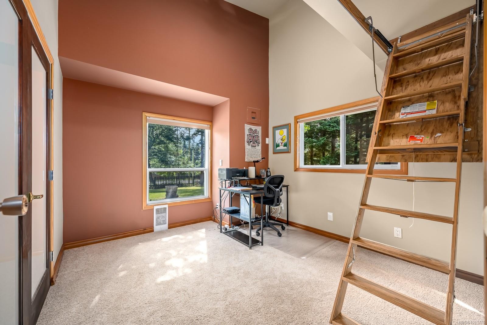 1307 Anderton Rd, Comox, BC