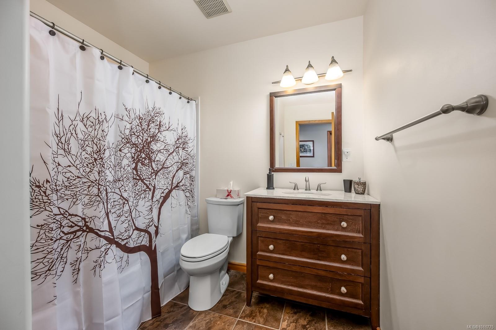 1307 Anderton Rd, Comox, BC