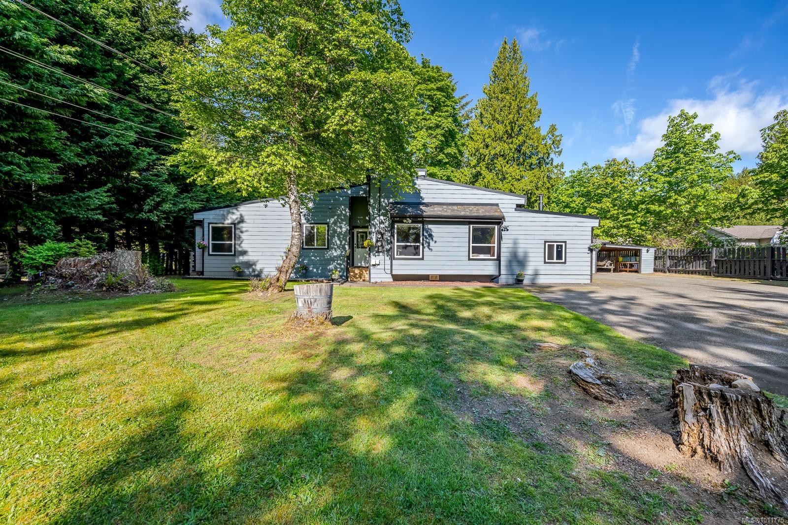 1307 Anderton Rd, Comox, BC