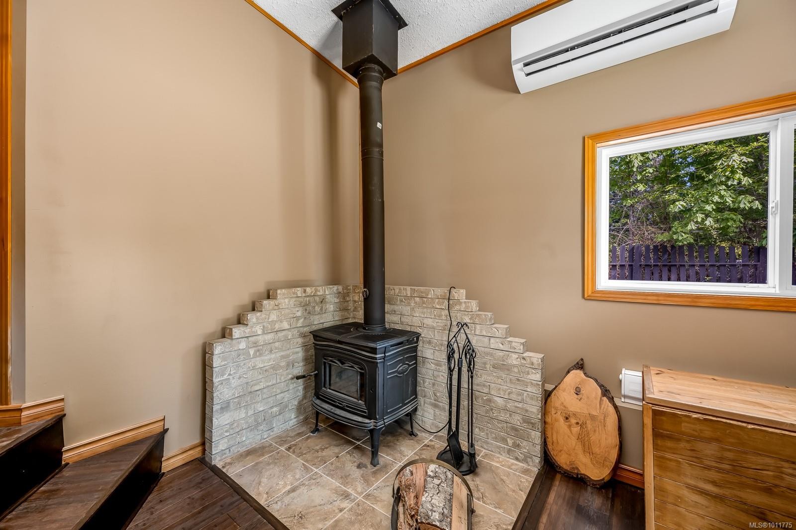 1307 Anderton Rd, Comox, BC