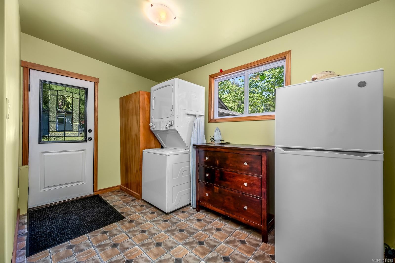 1307 Anderton Rd, Comox, BC