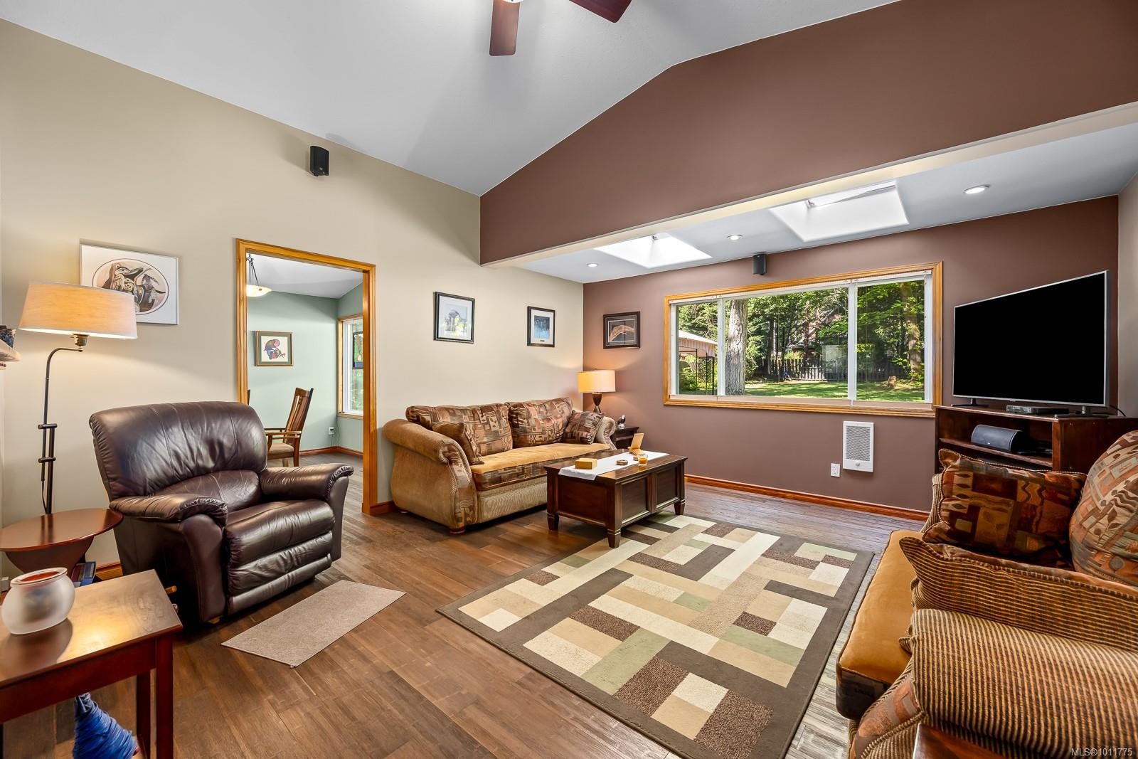 1307 Anderton Rd, Comox, BC