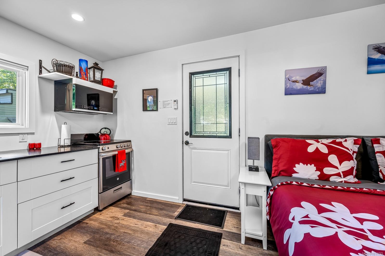 1307 Anderton Rd, Comox, BC