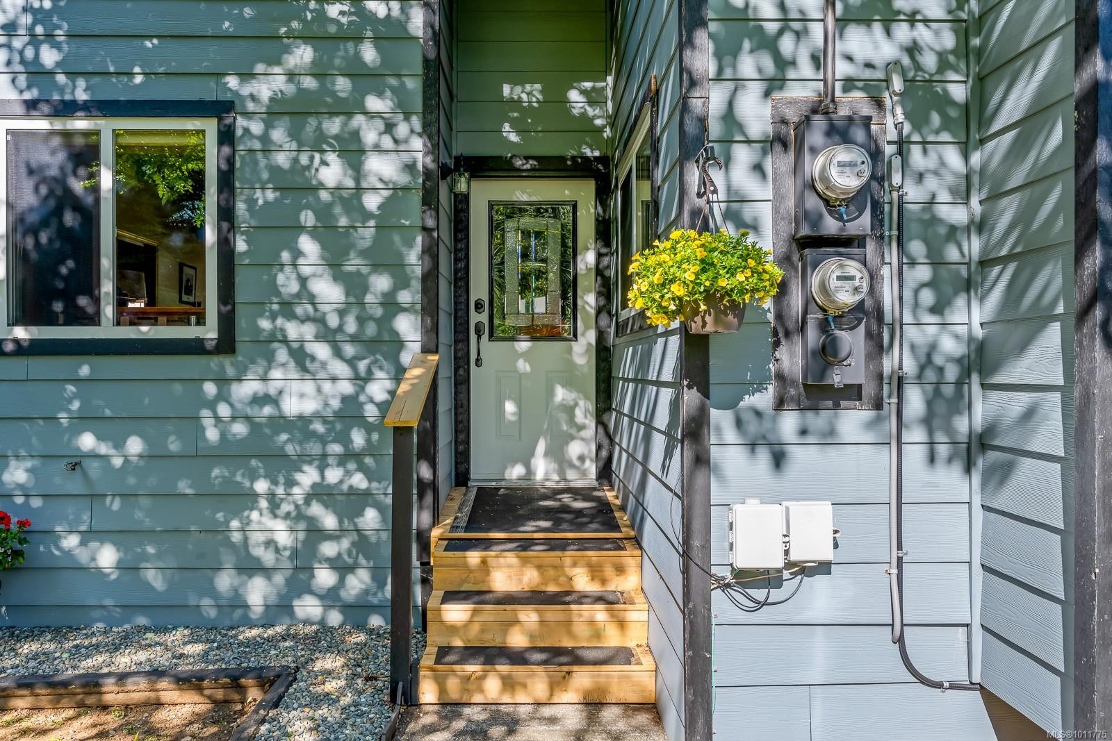 1307 Anderton Rd, Comox, BC