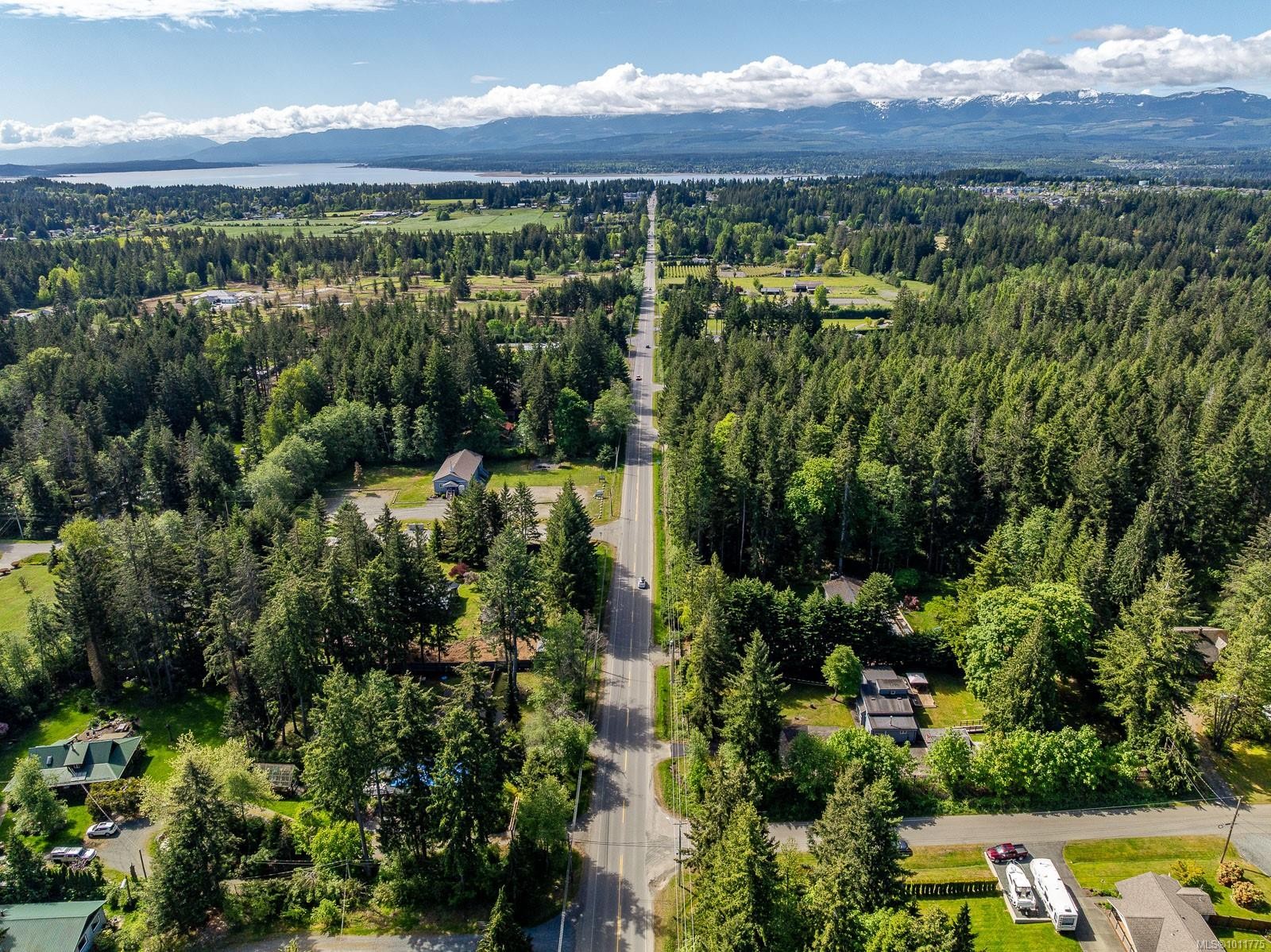 1307 Anderton Rd, Comox, BC