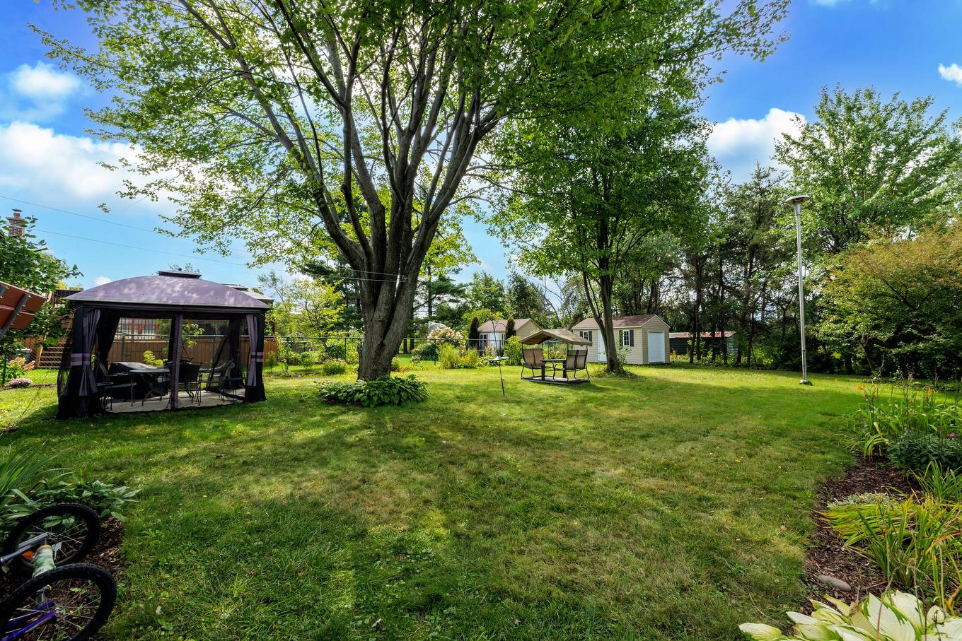 Cour - 1459 Boul. Perrot, Notre-Dame-De-L'Île-Perrot, QC - Outdoor