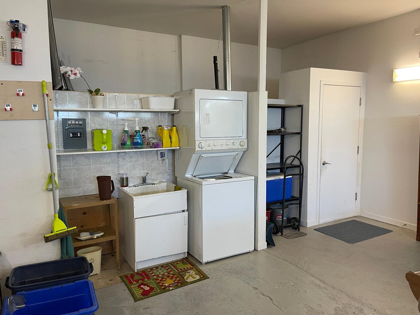 Other - 1459 Boul. Perrot, Notre-Dame-De-L'Île-Perrot, QC - Indoor Photo Showing Laundry Room