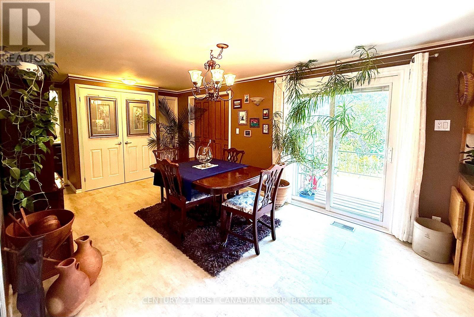 29 Maple Grove Court, South Huron (Stephen), ON - Indoor