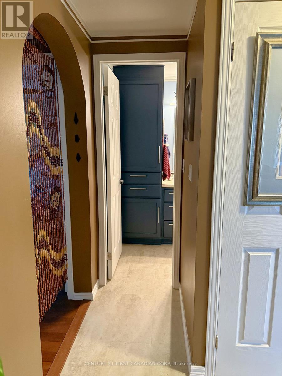 29 Maple Grove Court, South Huron (Stephen), ON - Indoor Photo Showing Other Room