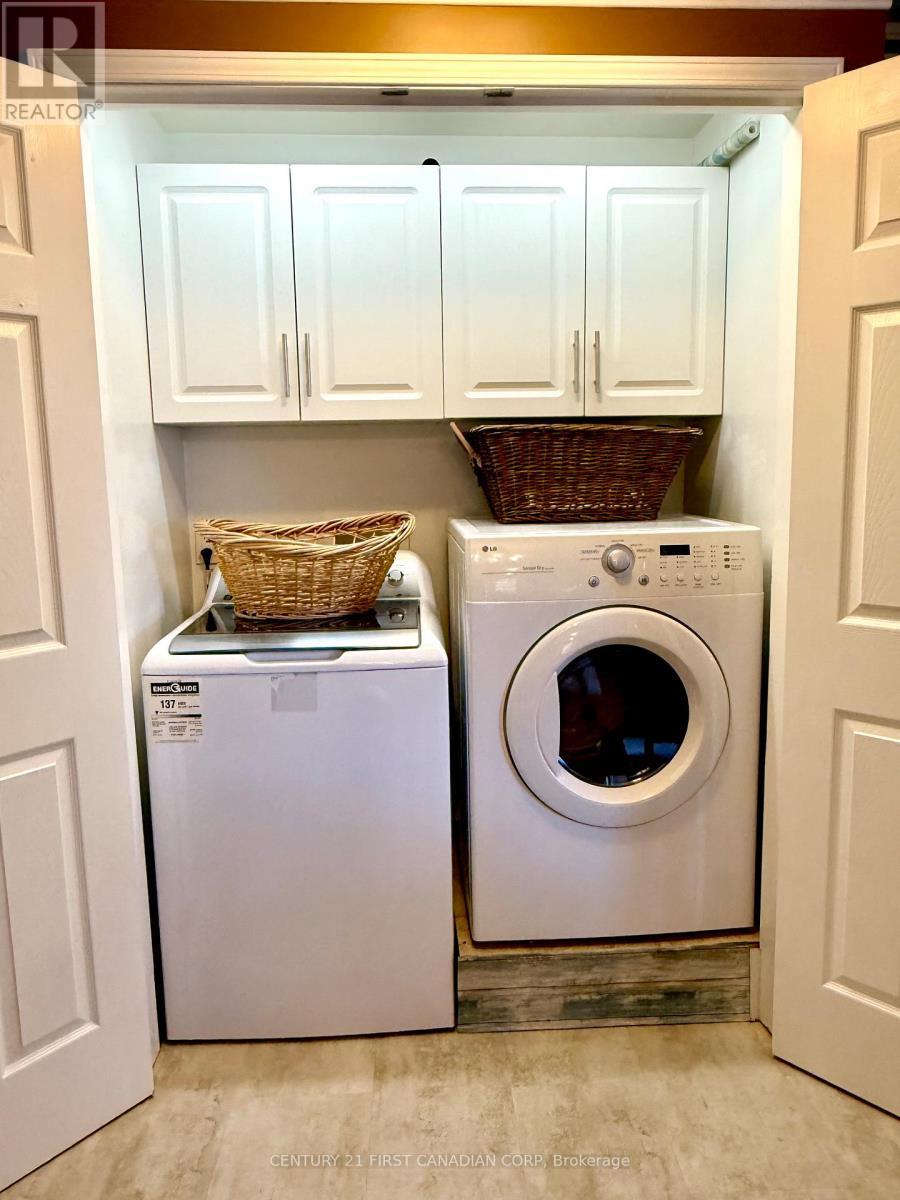 29 Maple Grove Court, South Huron (Stephen), ON - Indoor Photo Showing Laundry Room
