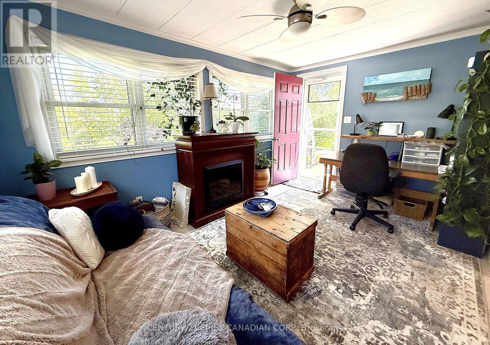 29 Maple Grove Court, South Huron (Stephen), ON - Indoor