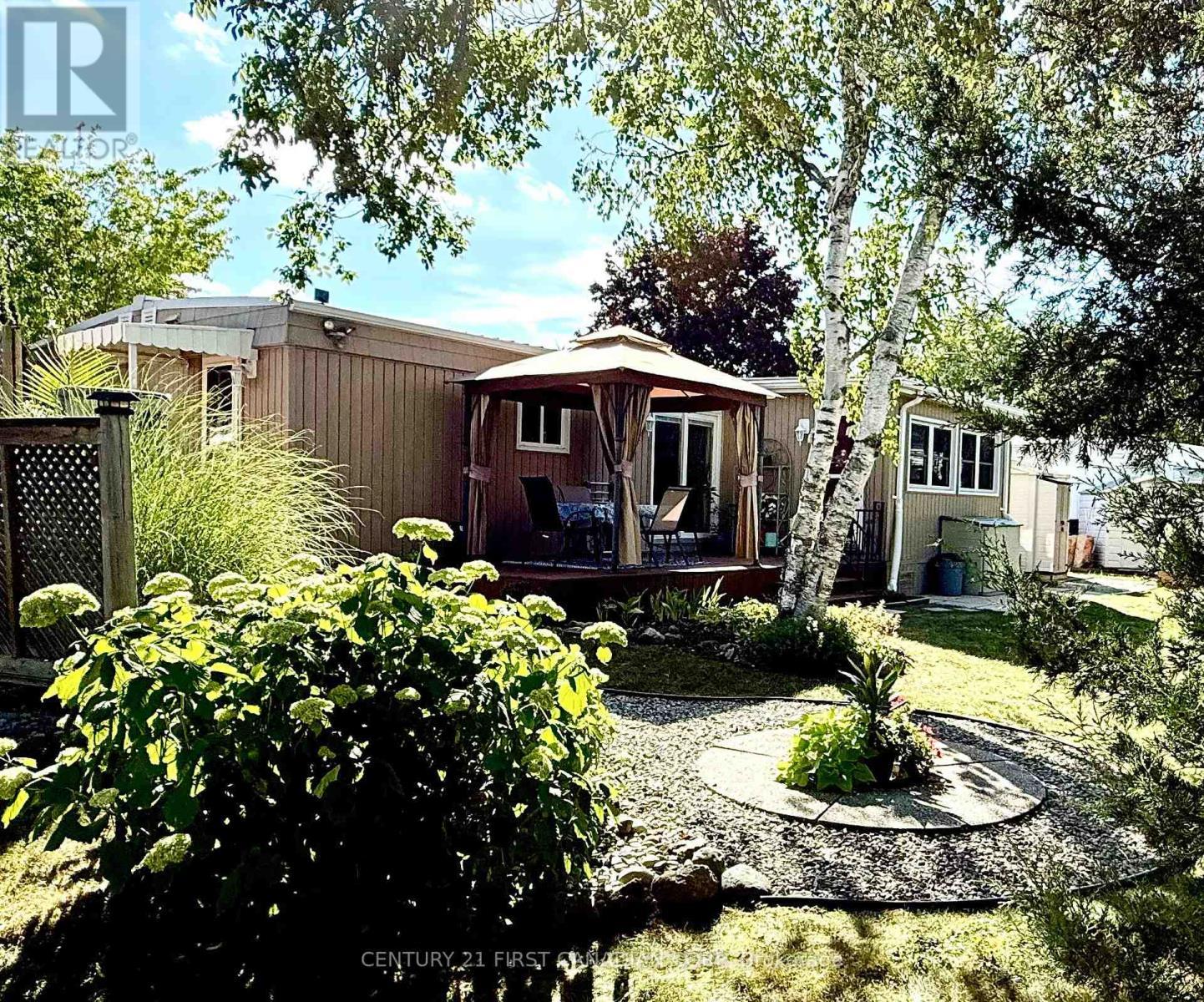 29 Maple Grove Court, South Huron (Stephen), ON - Outdoor