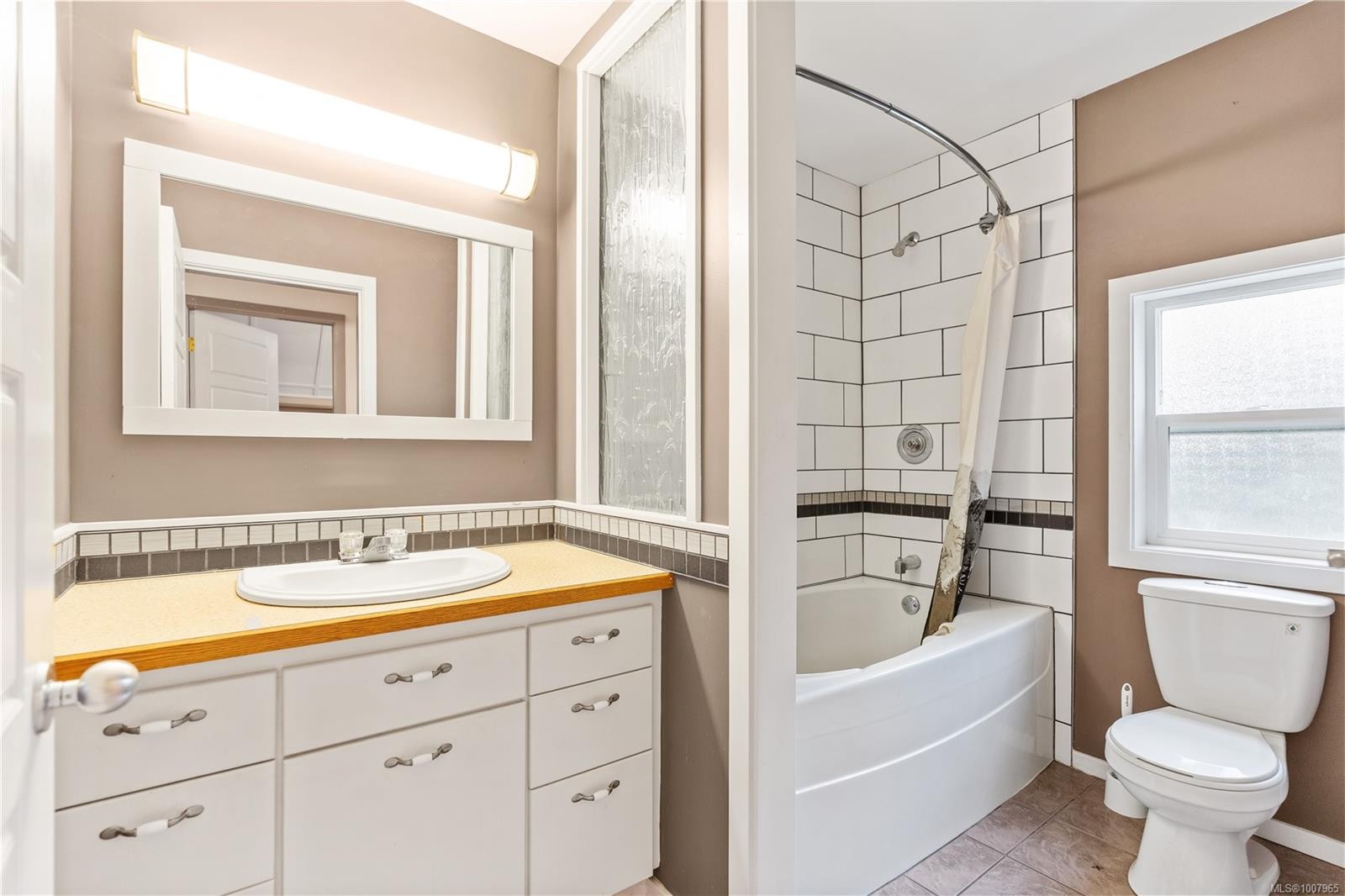 248 Suneagle Dr, Salt Spring, BC