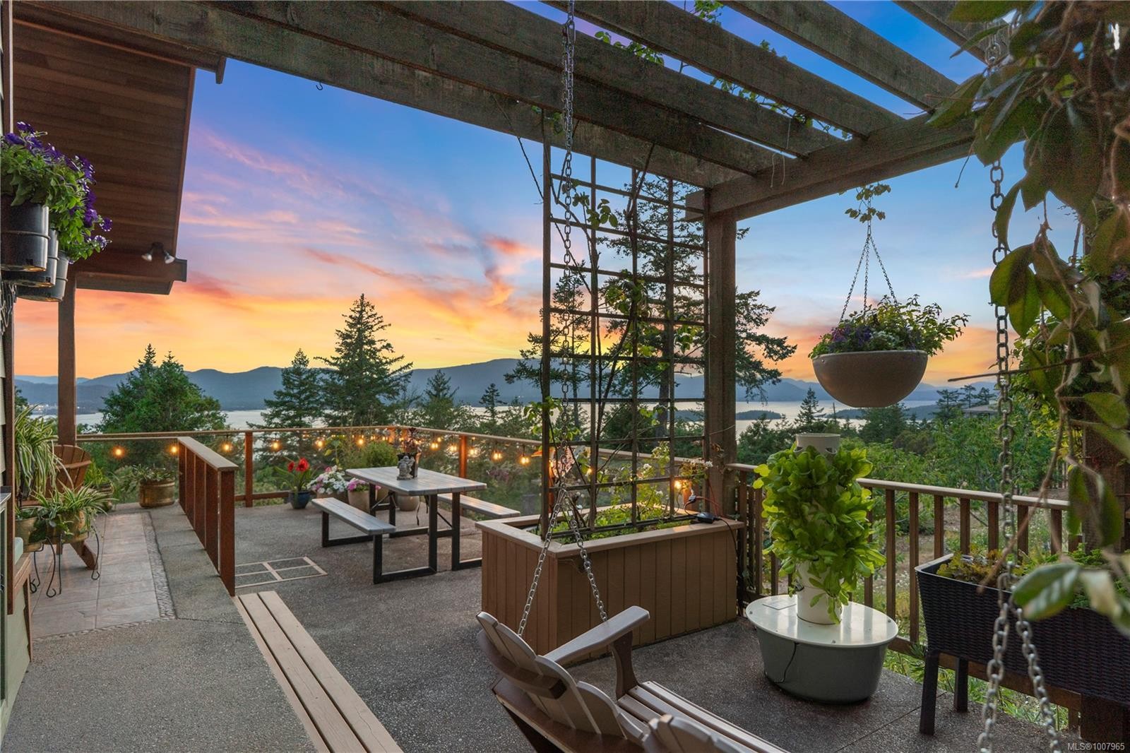 248 Suneagle Dr, Salt Spring, BC