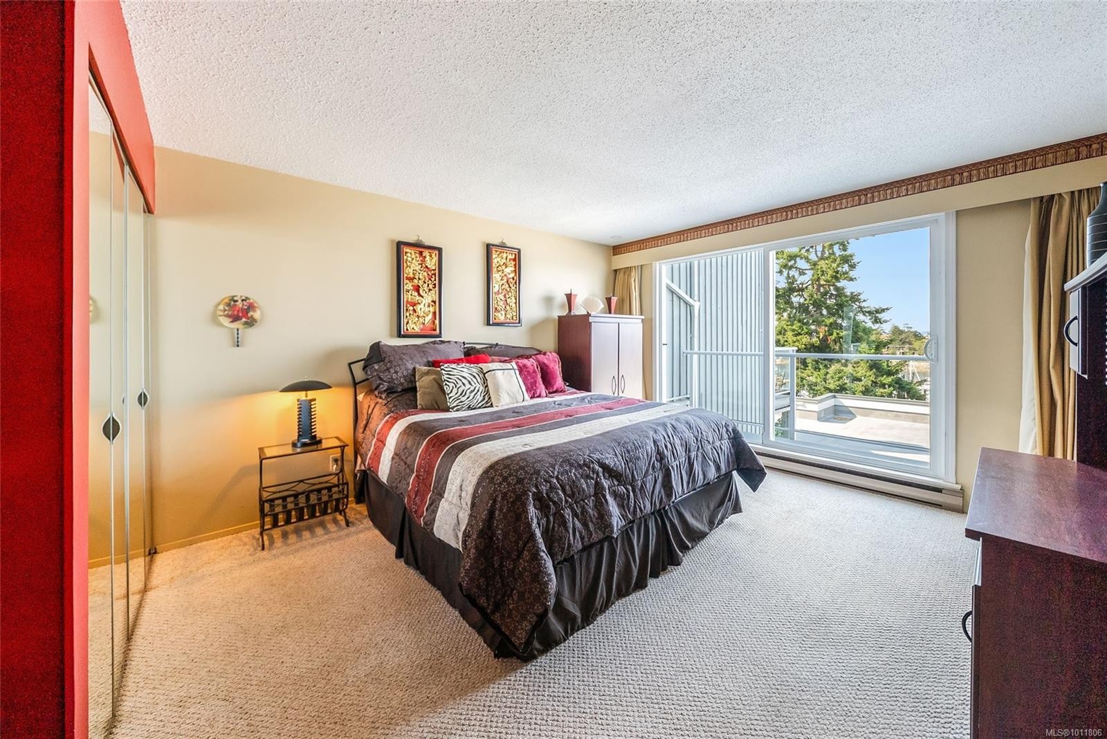 403-3555 Outrigger Rd, Nanoose Bay, BC - Indoor Photo Showing Bedroom