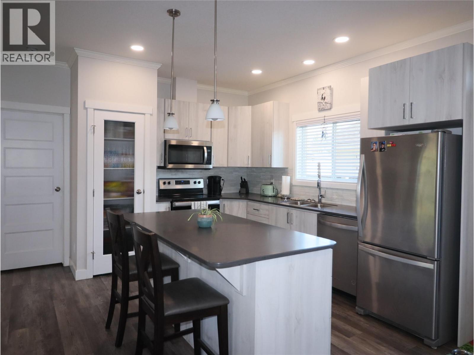 7654 18Th Street, Grand Forks, BC