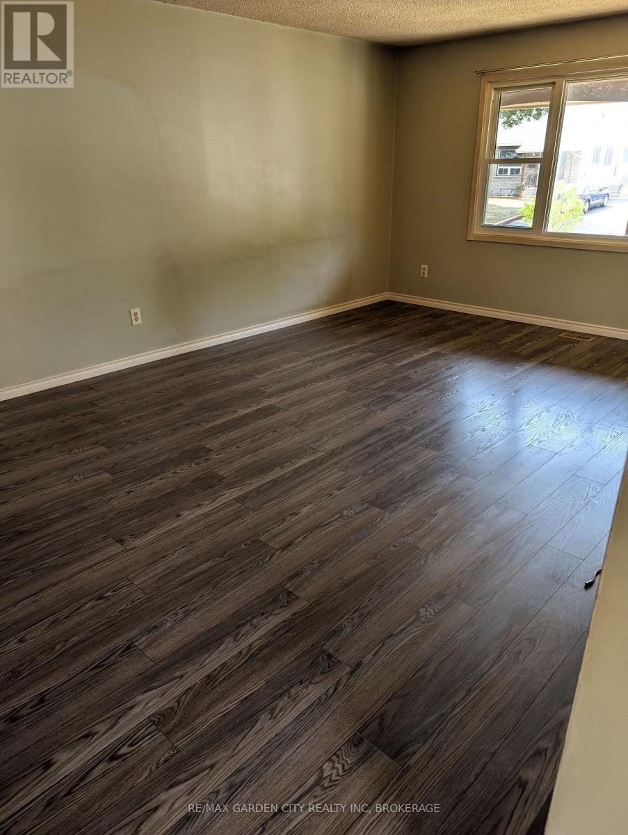 62 Allan Drive, St. Catharines (Fairview), ON - Indoor Photo Showing Other Room