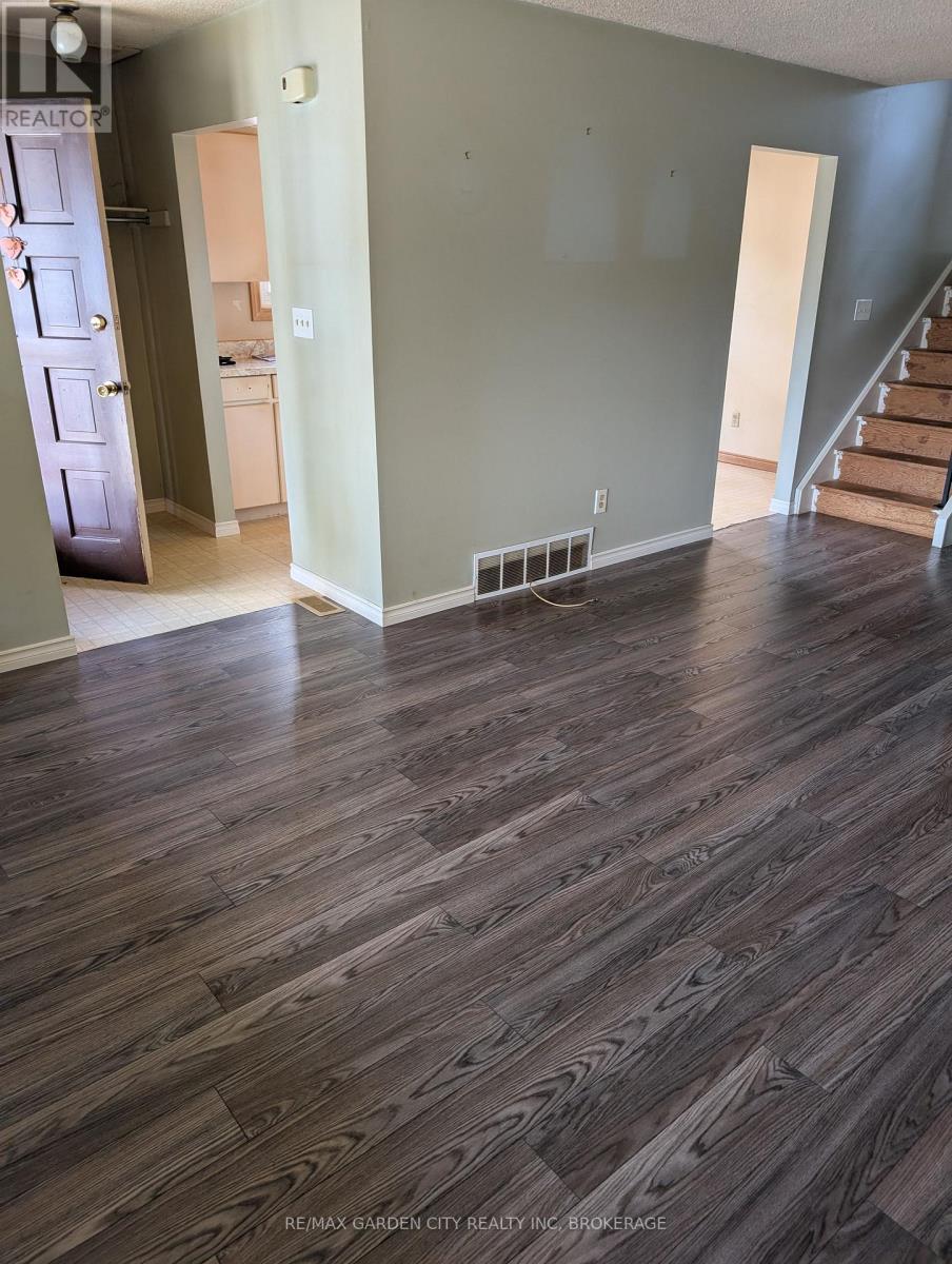 62 Allan Drive, St. Catharines (Fairview), ON - Indoor Photo Showing Other Room