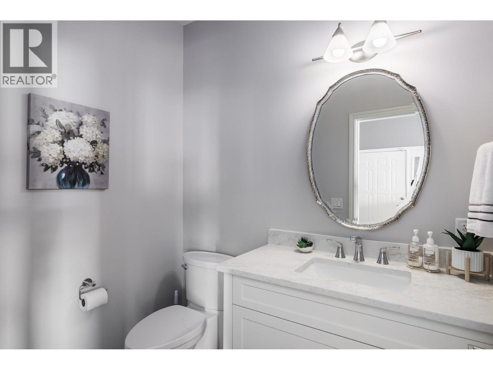 5165 Trepanier Bench Road Unit# 229, Peachland, BC - Indoor Photo Showing Bathroom