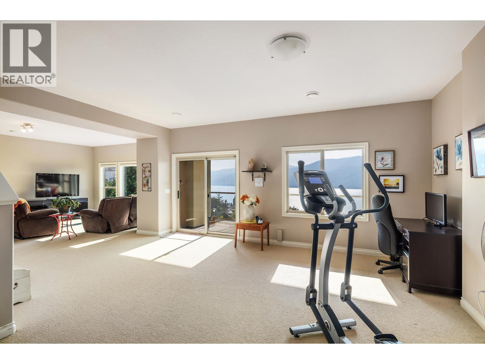 5165 Trepanier Bench Road Unit# 229, Peachland, BC - Indoor Photo Showing Gym Room