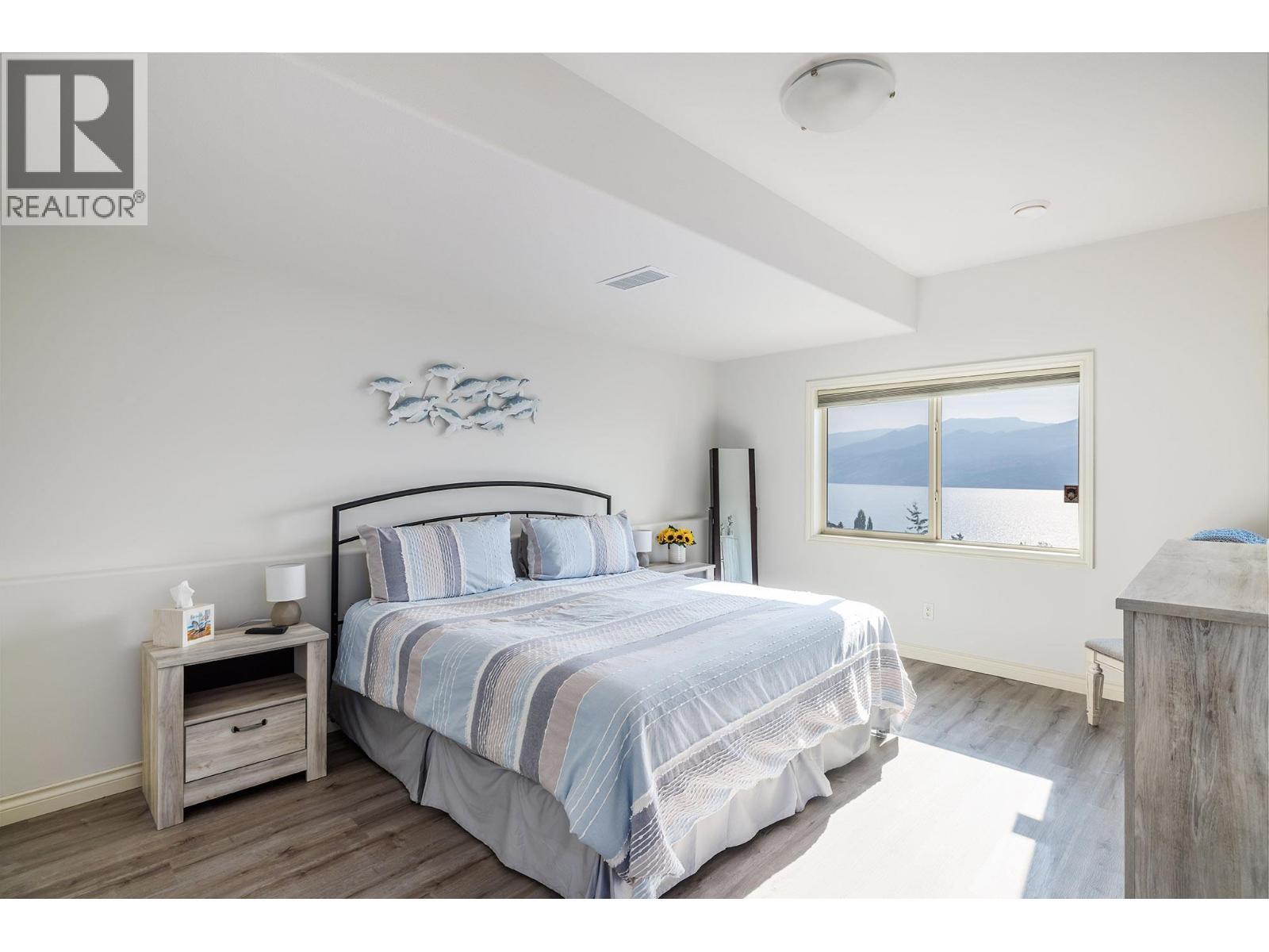 5165 Trepanier Bench Road Unit# 229, Peachland, BC - Indoor Photo Showing Bedroom