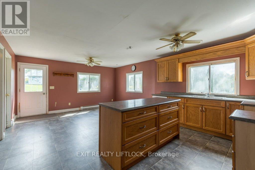 194 County Rd 10, Cavan Monaghan (Cavan Twp), ON - Indoor